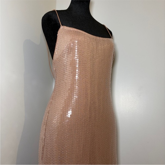 Reformation x Camille Rowe Bevelyn Dress Scoop Neck Midi Sequin Slip Size 6 Nude - Picture 3 of 14